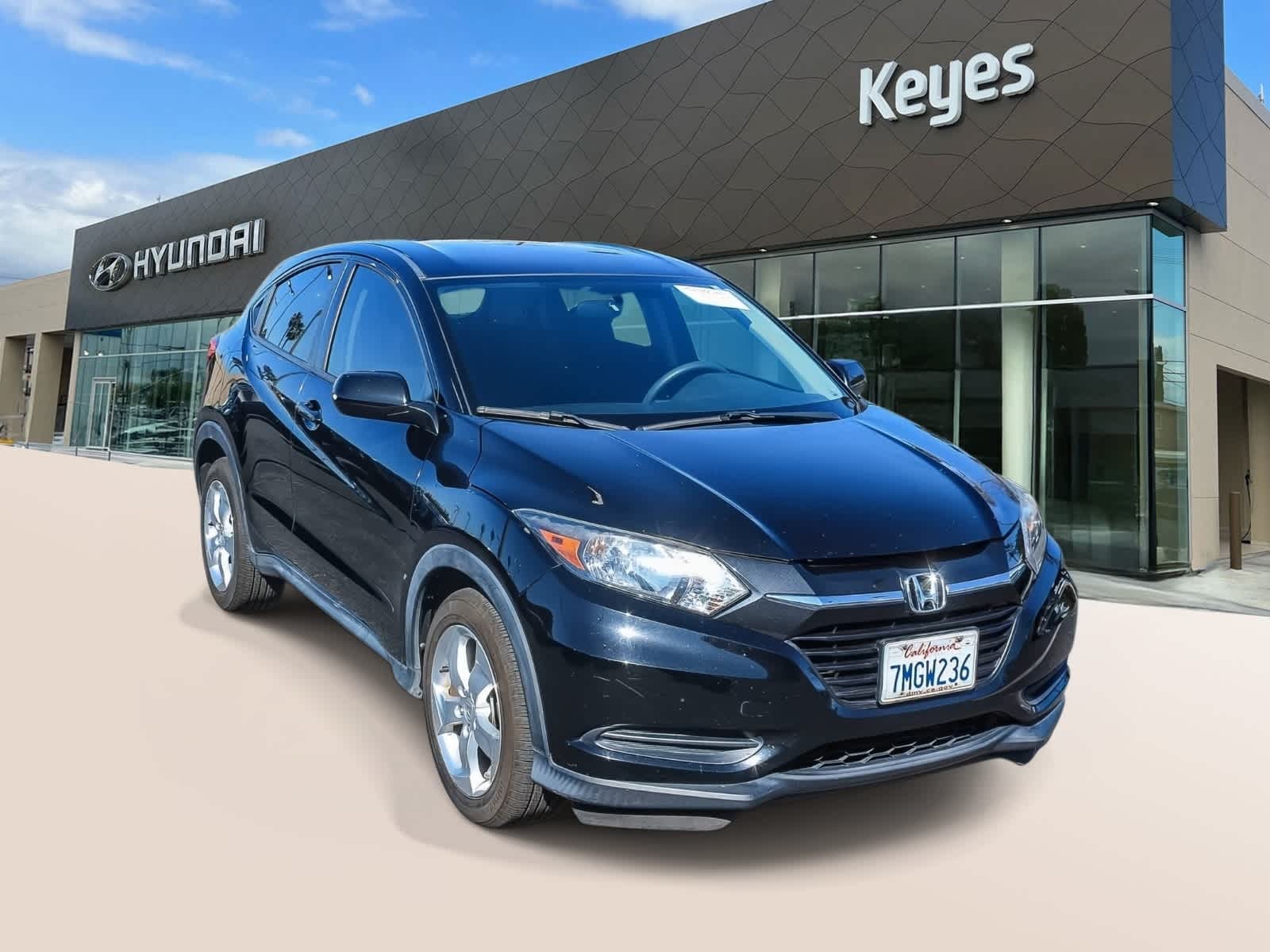 Thumbnail: 2016 Honda HR-V - 3