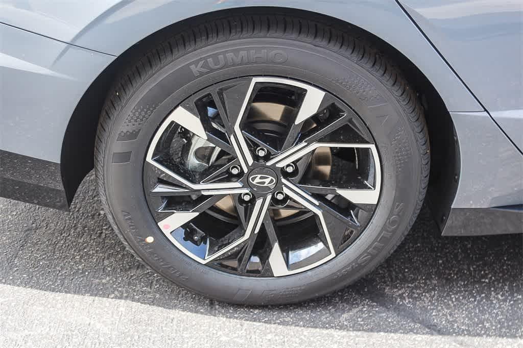Thumbnail: 2025 Hyundai Sonata - 8