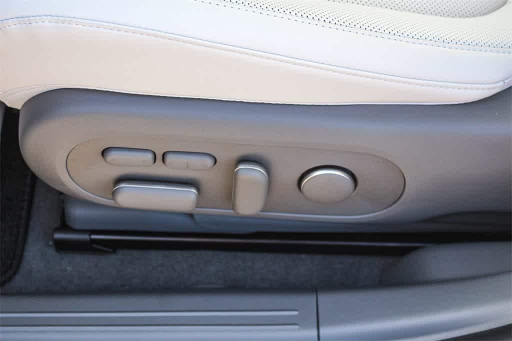 Thumbnail: 2026 Hyundai Ioniq 5 - 27