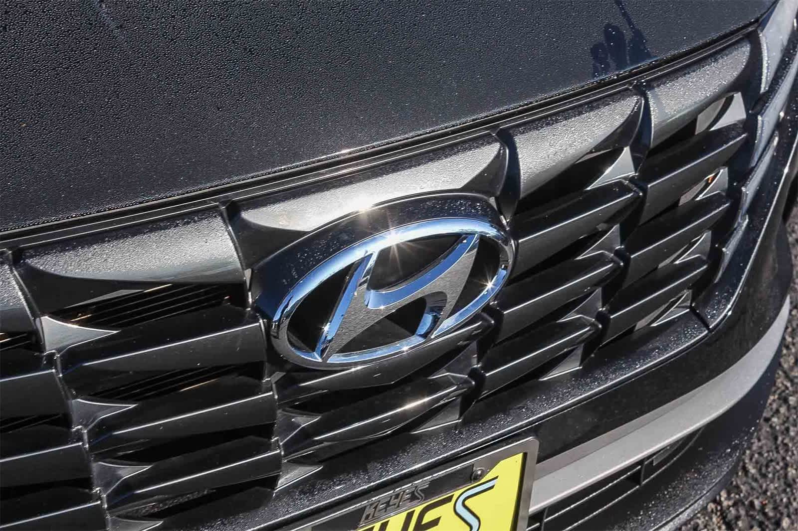 Thumbnail: 2022 Hyundai Tucson - 16