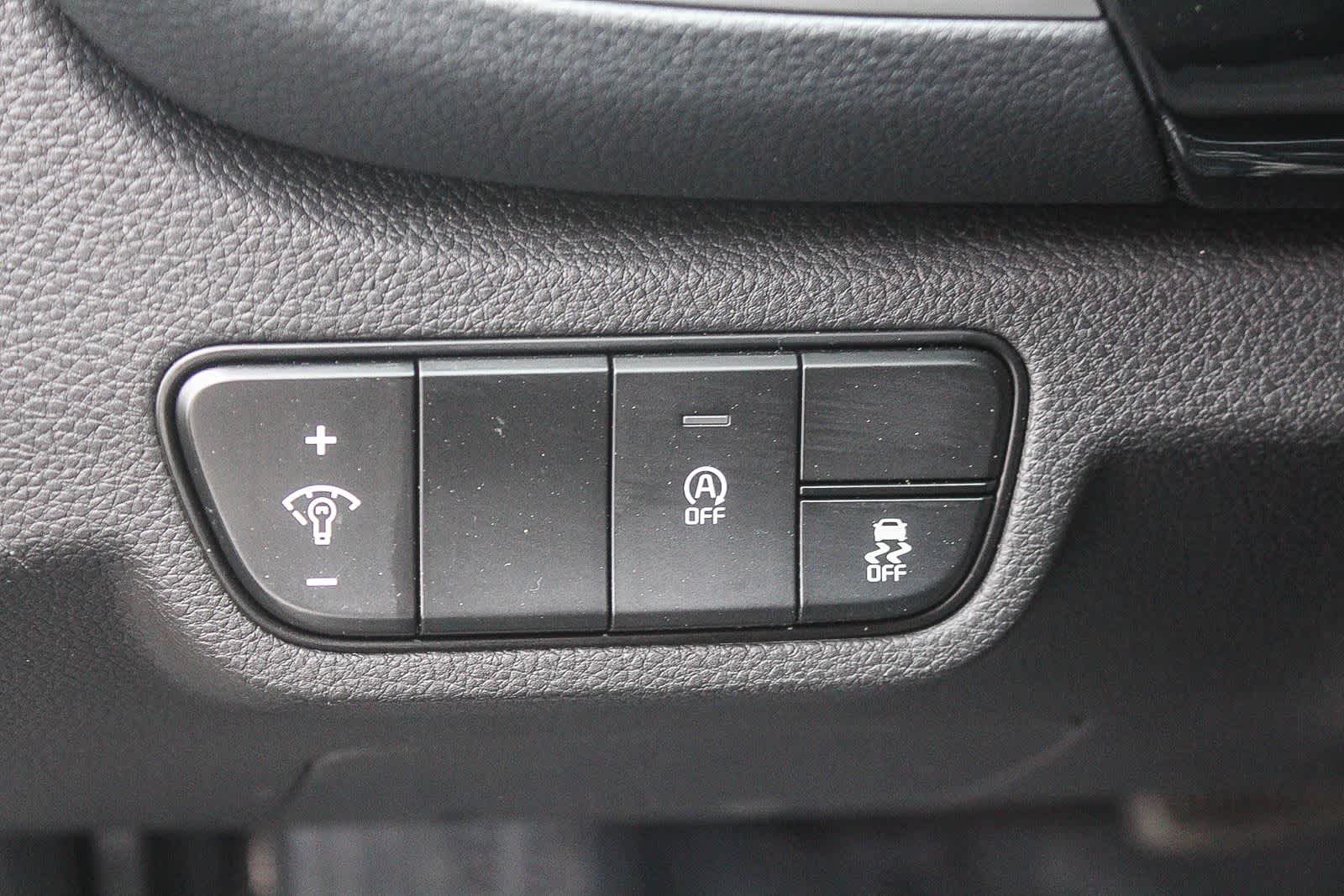 Thumbnail: 2024 Kia Seltos - 27