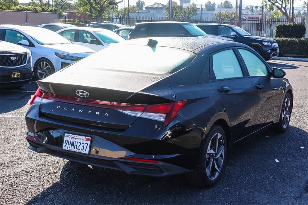 Used 2023 Hyundai Elantra SEL Sedan