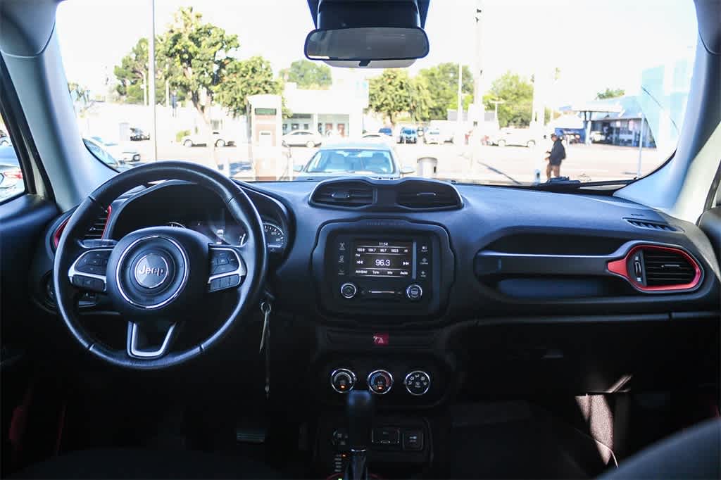 Thumbnail: 2015 Jeep Renegade - 12