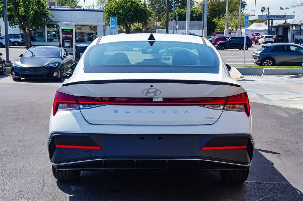 Thumbnail: 2025 Hyundai Elantra - 3