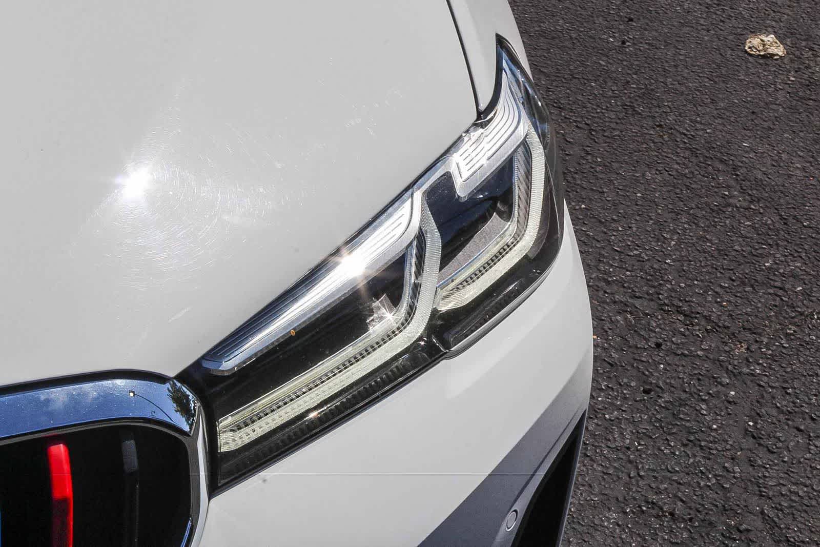 Thumbnail: 2023 BMW 5 Series - 12