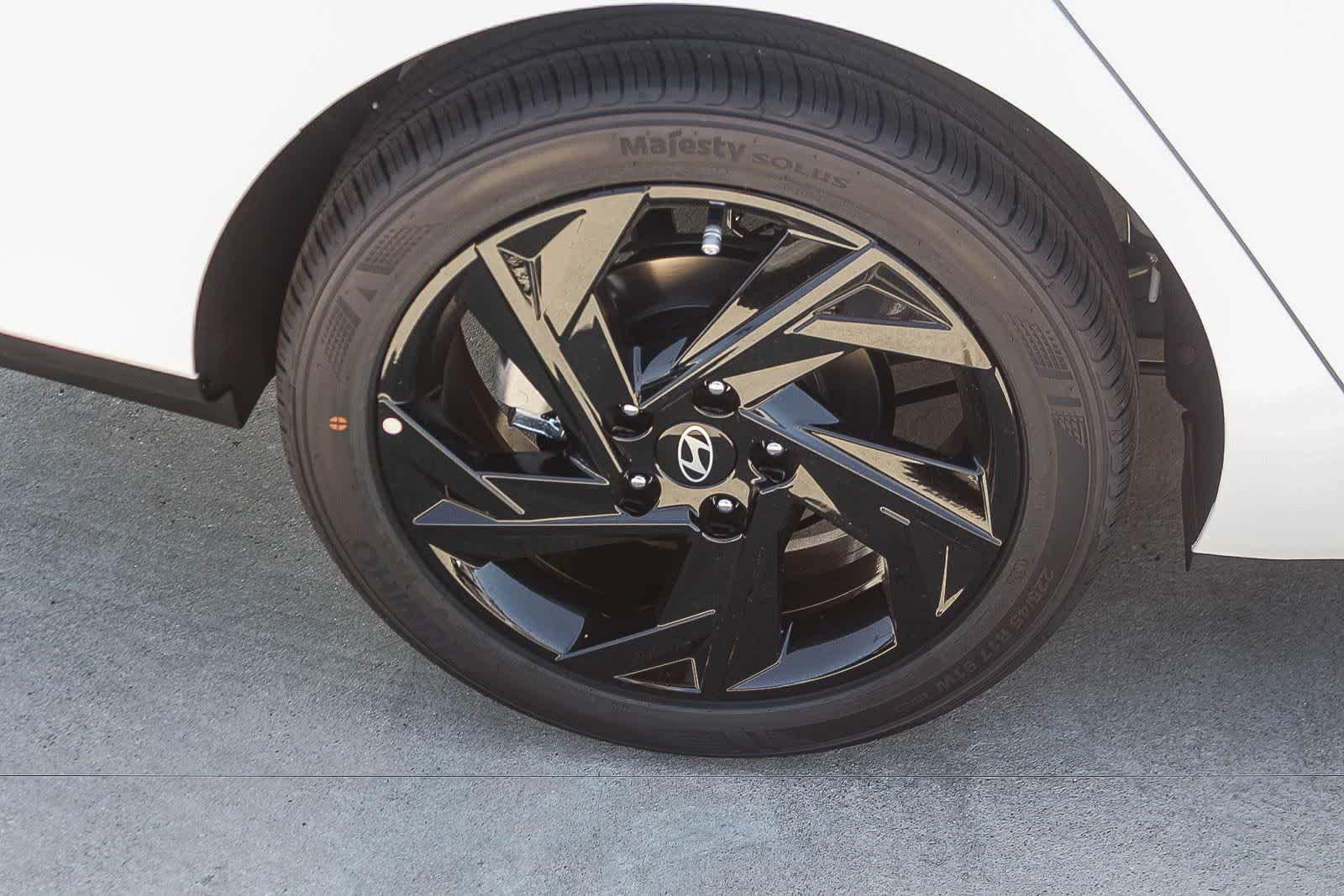 Thumbnail: 2026 Hyundai Elantra - 11