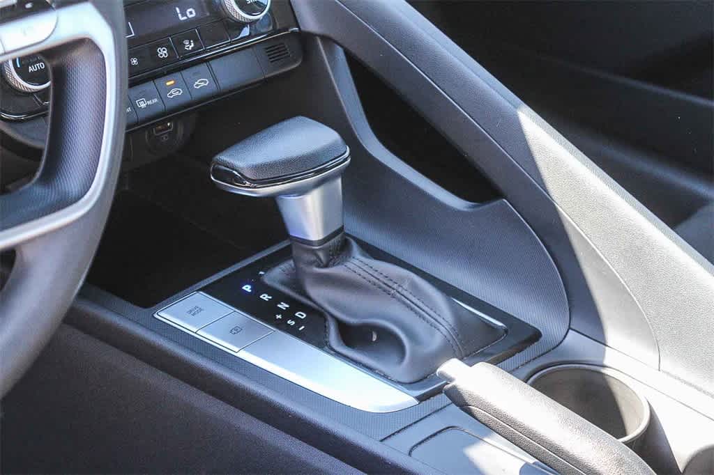 Thumbnail: 2021 Hyundai Elantra - 14