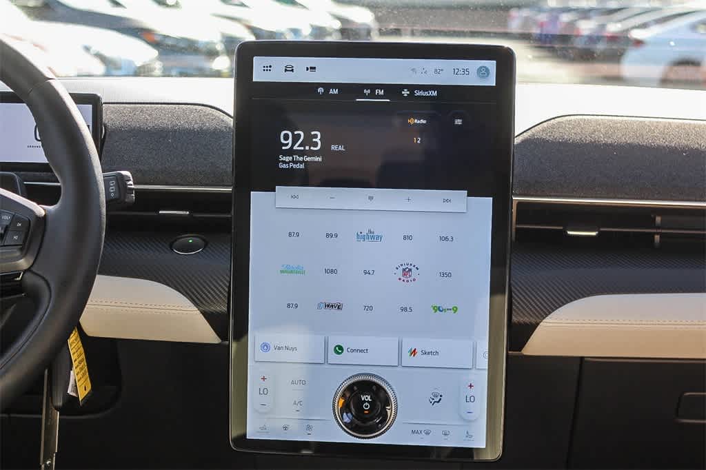 Thumbnail: 2022 Ford Mustang Mach-E - 19