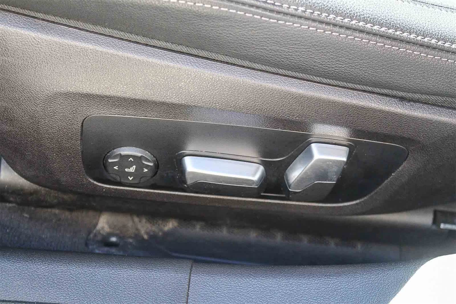 Thumbnail: 2023 BMW 3 Series - 28