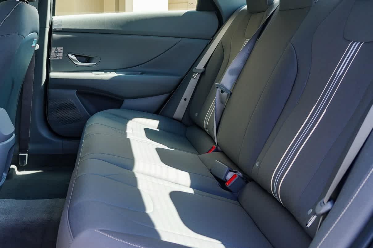 Thumbnail: 2025 Hyundai Elantra - 23