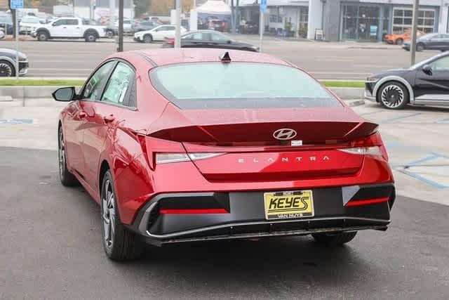 Thumbnail: 2025 Hyundai Elantra - 6