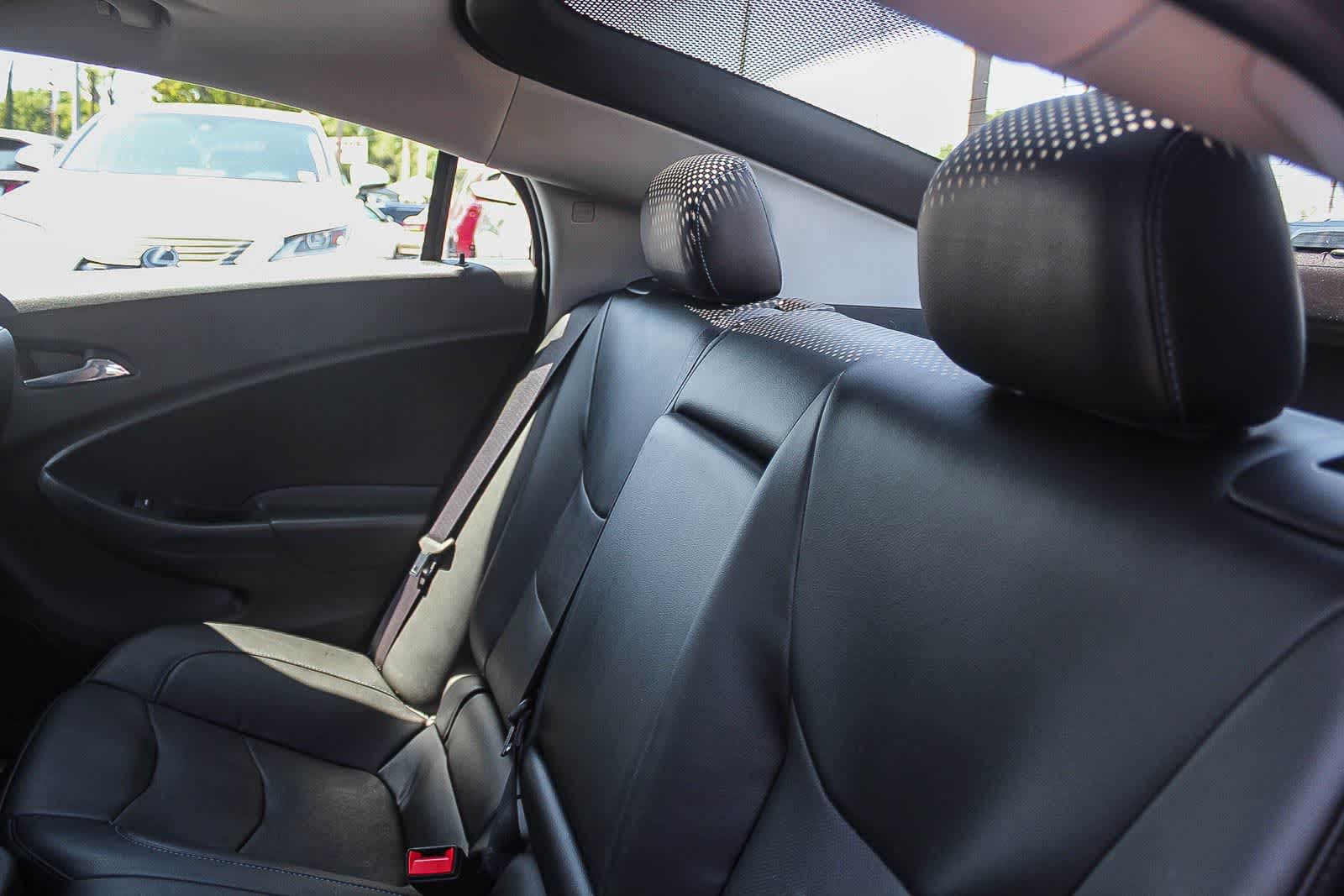 Thumbnail: 2017 Chevrolet Volt - 23