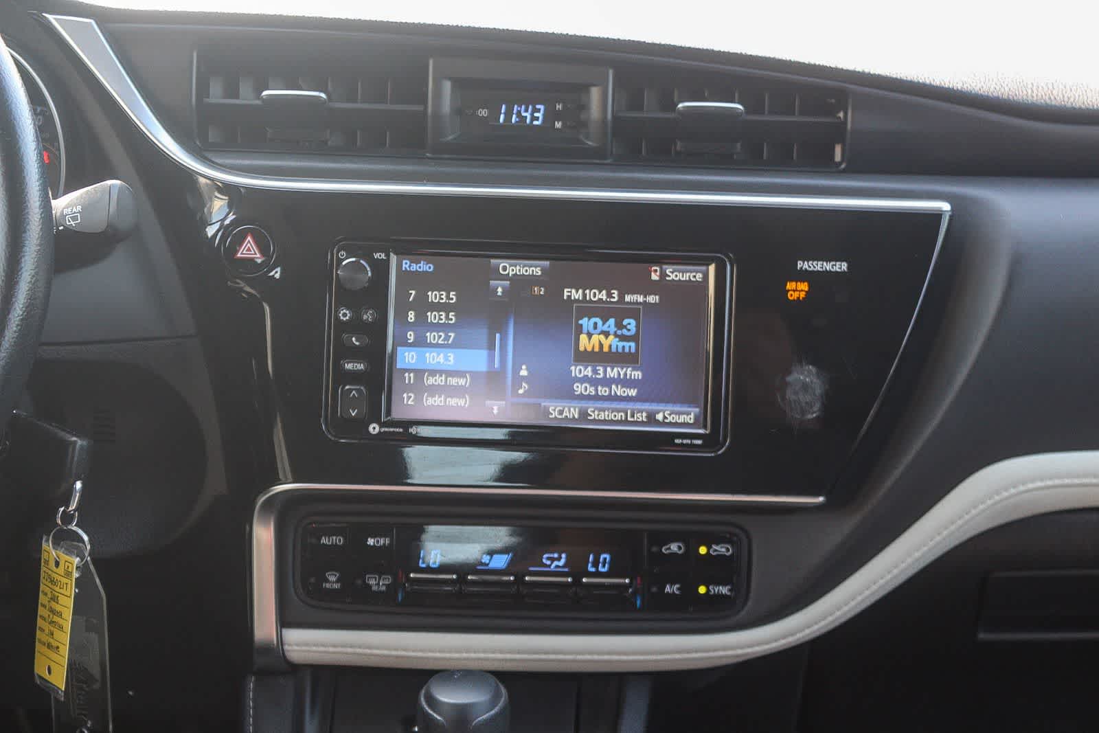 Thumbnail: 2018 Toyota Corolla iM - 19