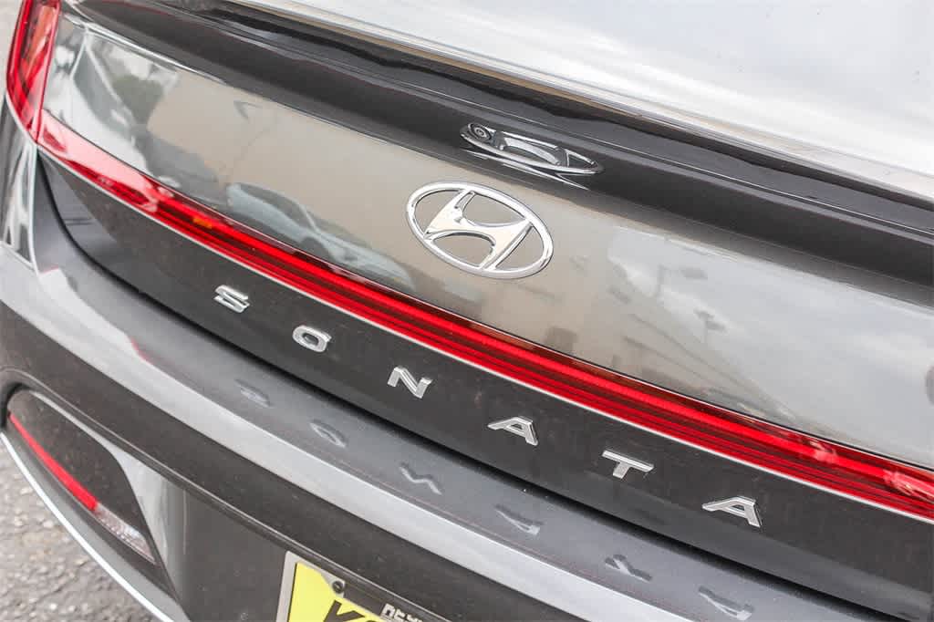 Thumbnail: 2023 Hyundai Sonata - 9