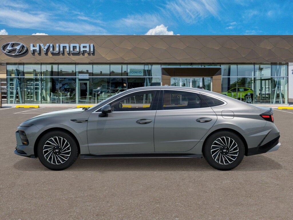 New 2026 Hyundai Sonata Hybrid SEL Sedan