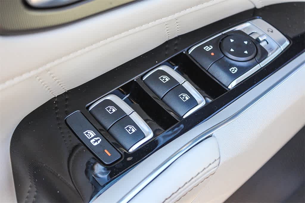 Thumbnail: 2024 Kia Sorento - 24