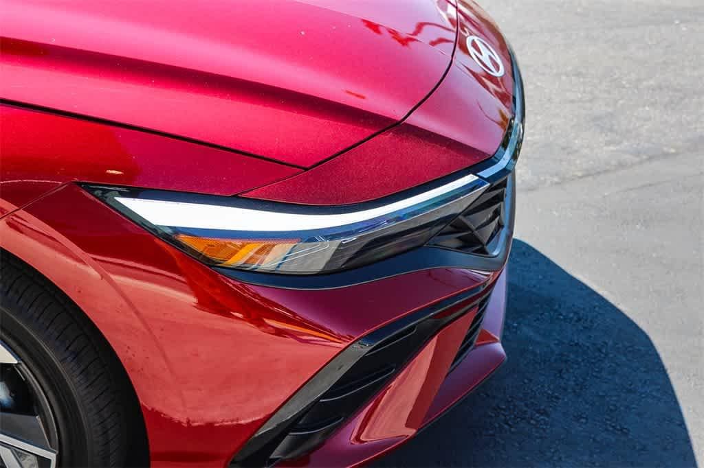 Thumbnail: 2025 Hyundai Elantra - 10