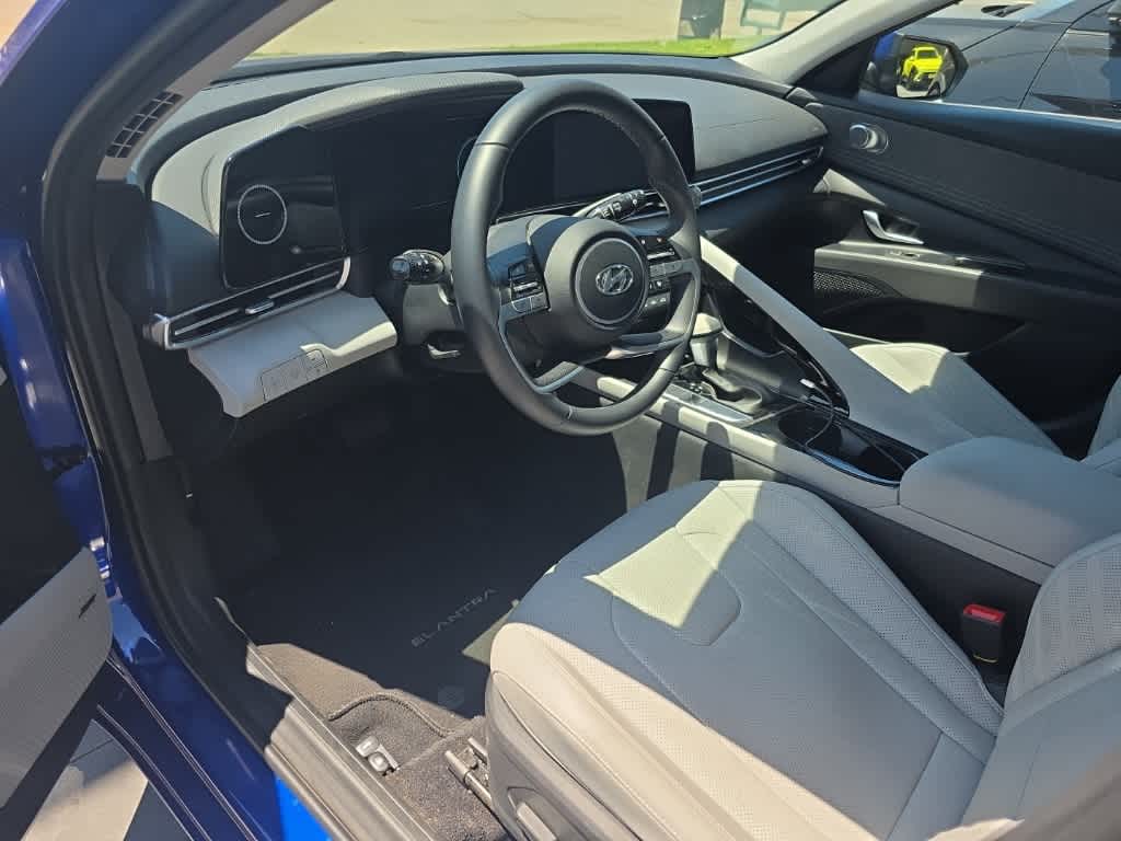 Thumbnail: 2023 Hyundai Elantra - 21