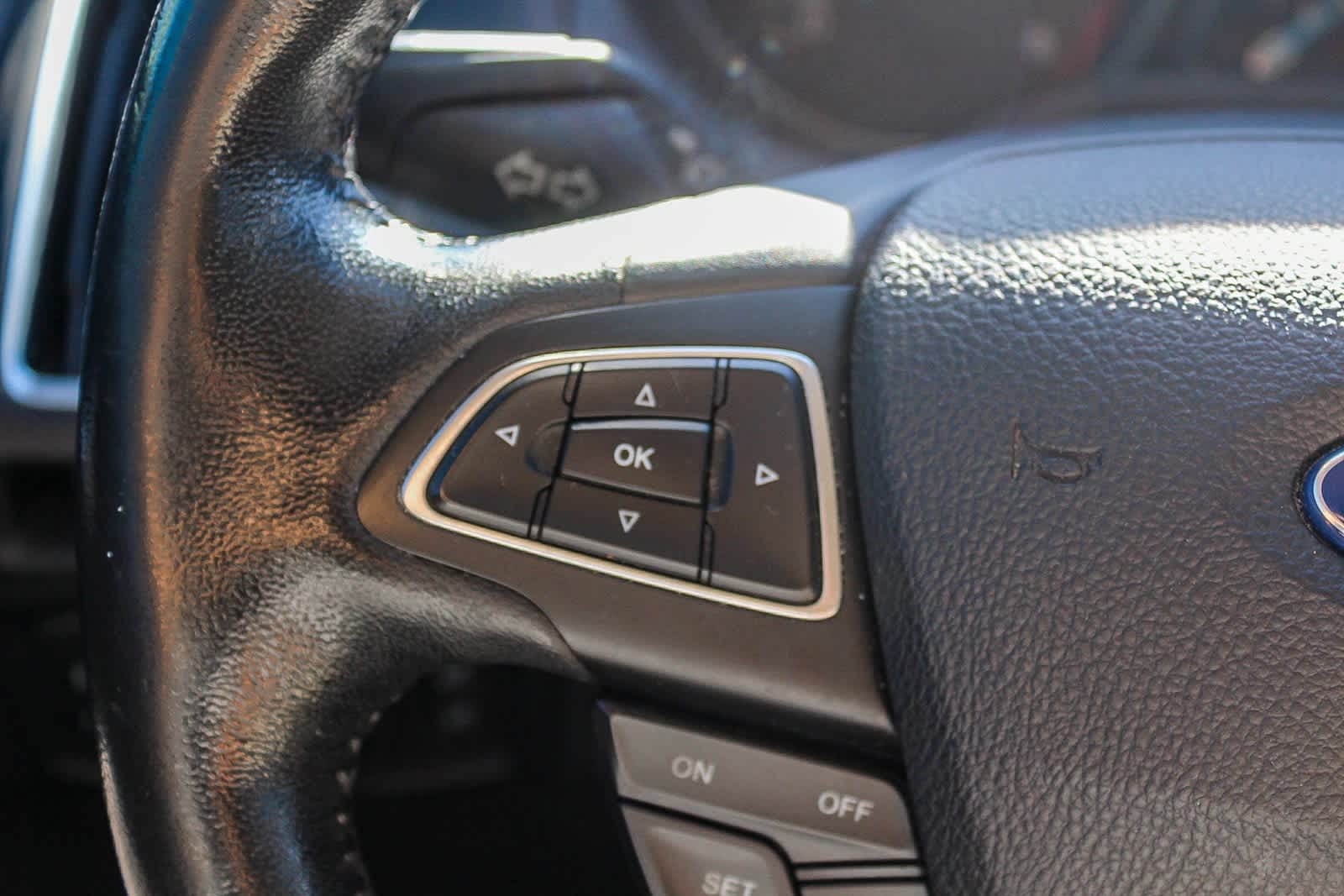 Thumbnail: 2017 Ford Focus - 33