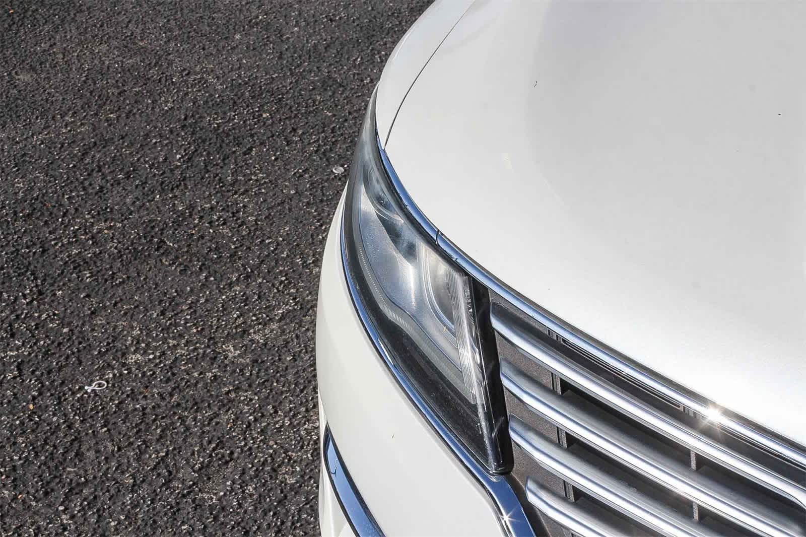 Thumbnail: 2015 Lincoln MKC - 14