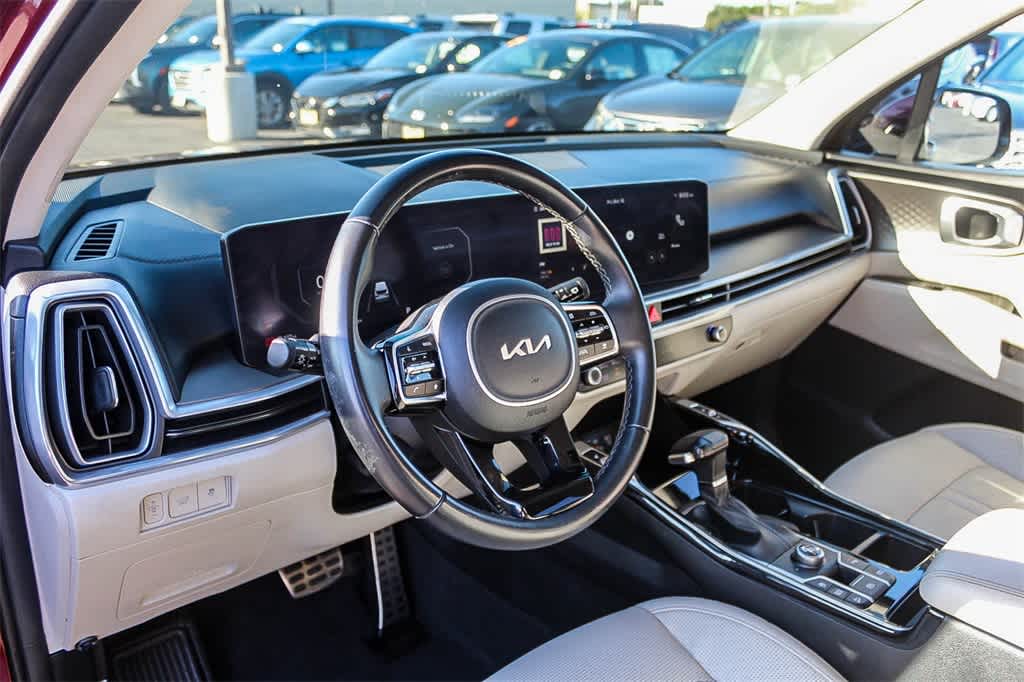 Thumbnail: 2024 Kia Sorento - 21