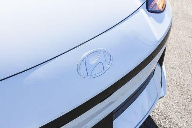 Thumbnail: 2025 Hyundai Ioniq 6 - 11