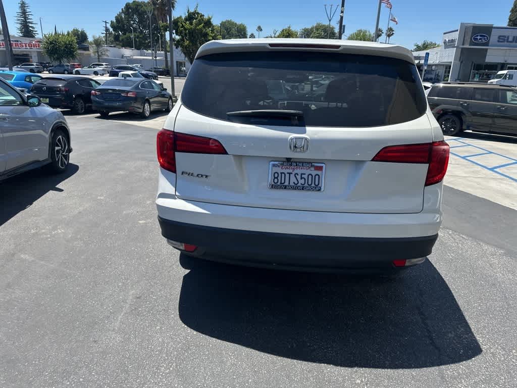 Thumbnail: 2018 Honda Pilot - 10