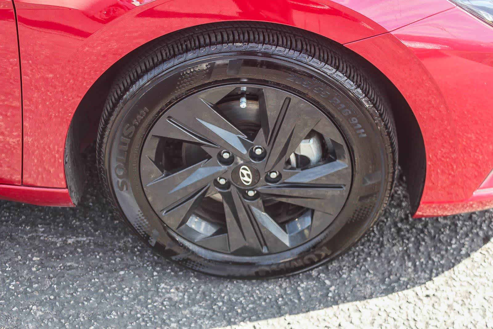 Thumbnail: 2023 Hyundai Elantra - 12