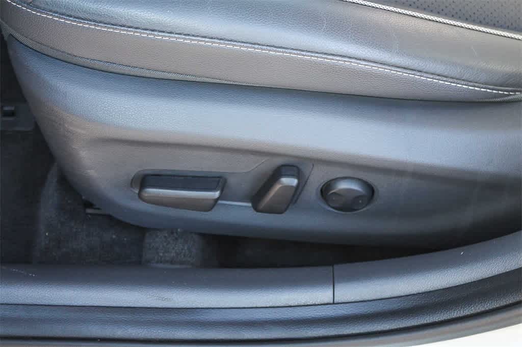 Thumbnail: 2019 Hyundai Ioniq - 21