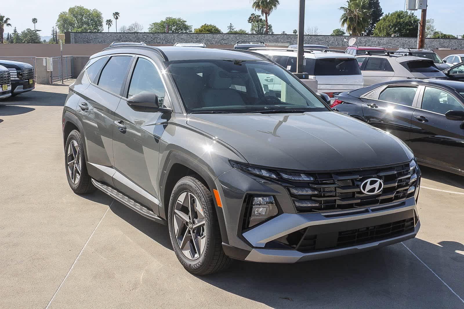 Thumbnail: 2026 Hyundai Tucson - 3