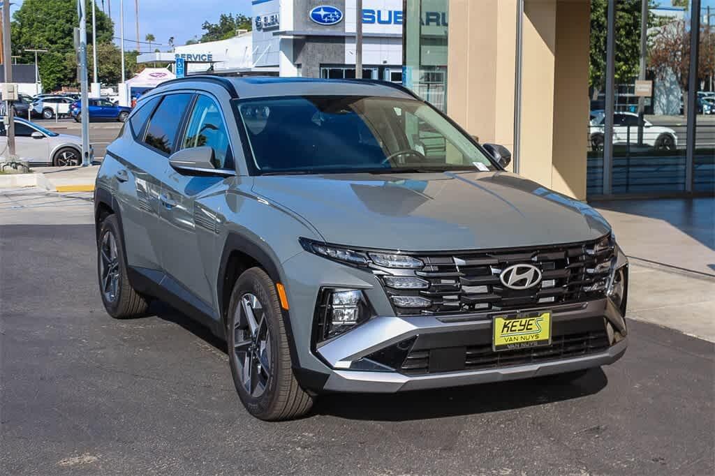 New 2026 Hyundai Tucson SEL Premium FWD SUV