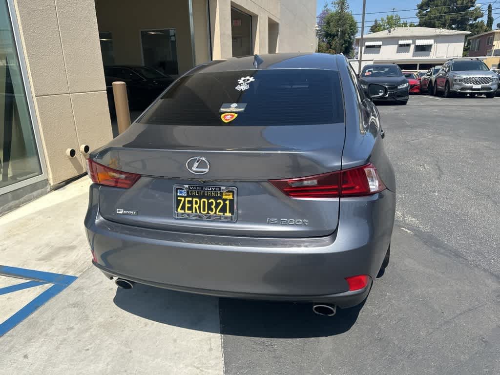 2016 Lexus IS 200t 7