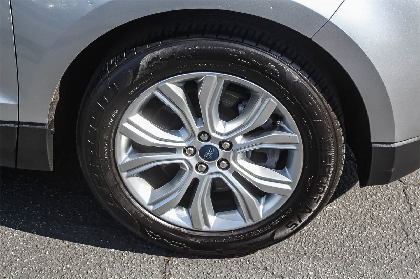 Thumbnail: 2022 Ford Edge - 13