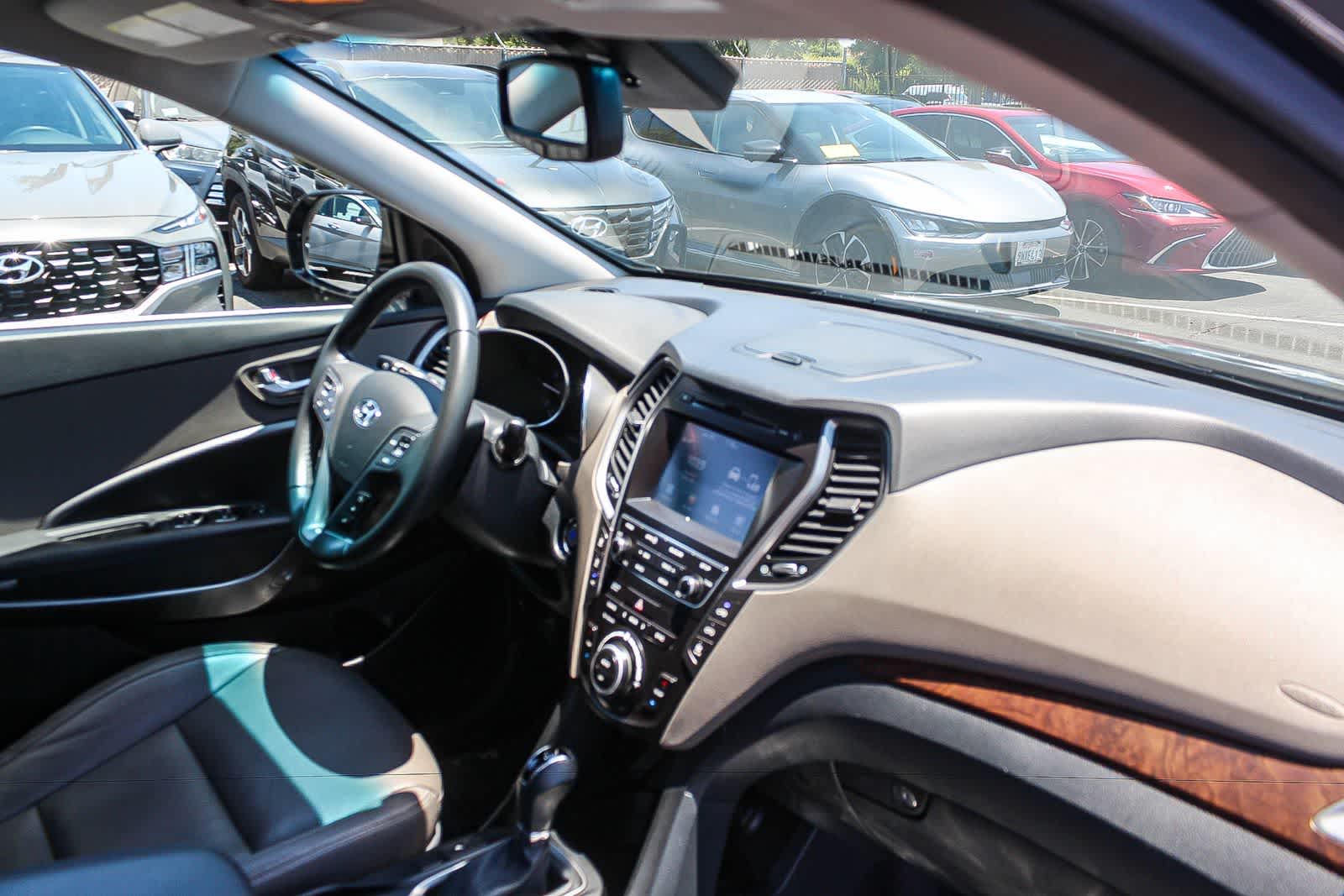 Thumbnail: 2019 Hyundai Santa Fe - 22