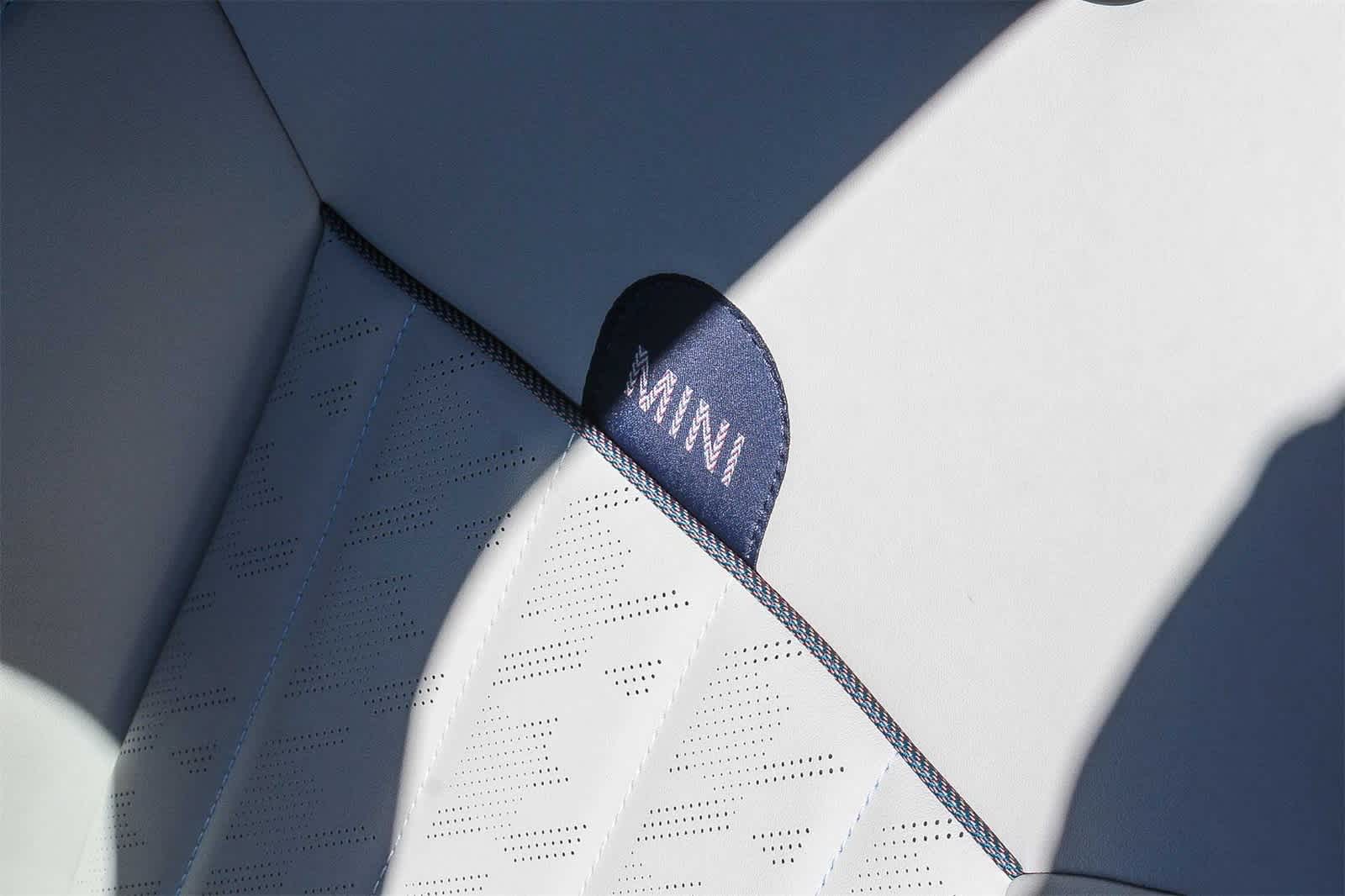 Thumbnail: 2025 MINI Cooper Hardtop - 31