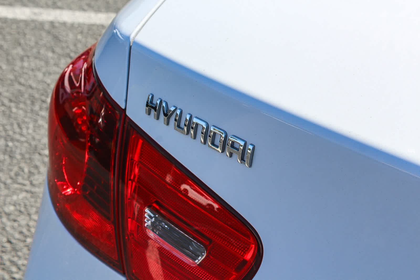 Thumbnail: 2010 Hyundai Elantra - 9