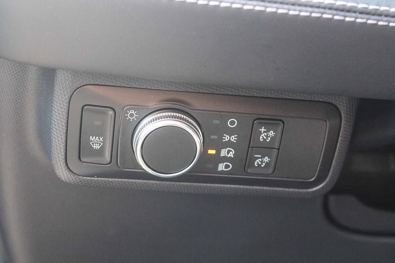 Thumbnail: 2021 Ford Mustang Mach-E - 28