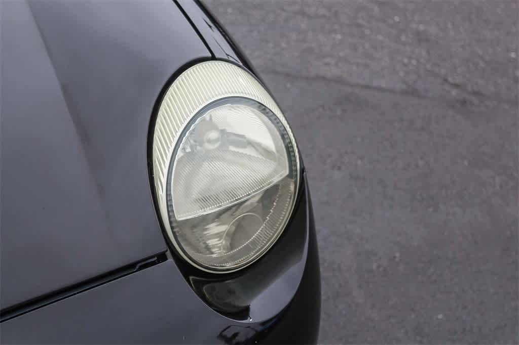 Thumbnail: 2005 Ford Thunderbird - 10