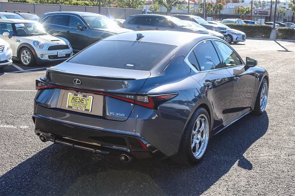 Thumbnail: 2022 Lexus IS - 4