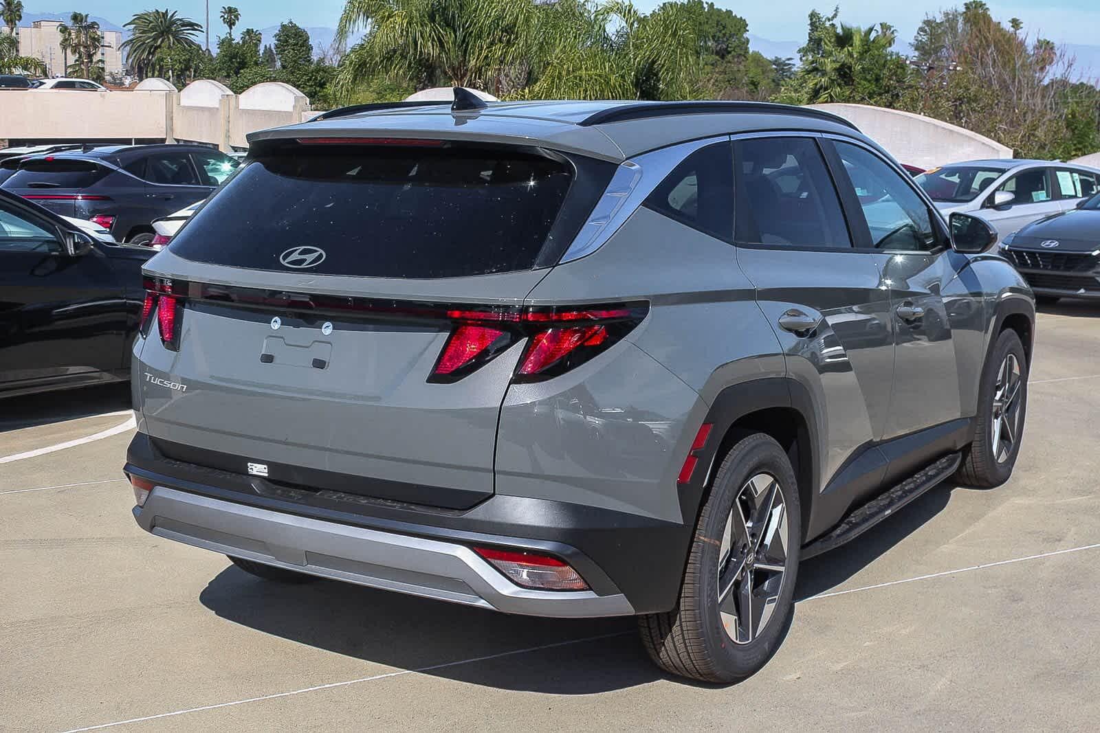 Thumbnail: 2026 Hyundai Tucson - 4