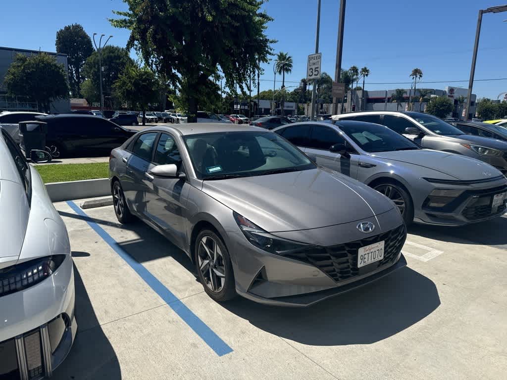 Thumbnail: 2023 Hyundai Elantra - 19