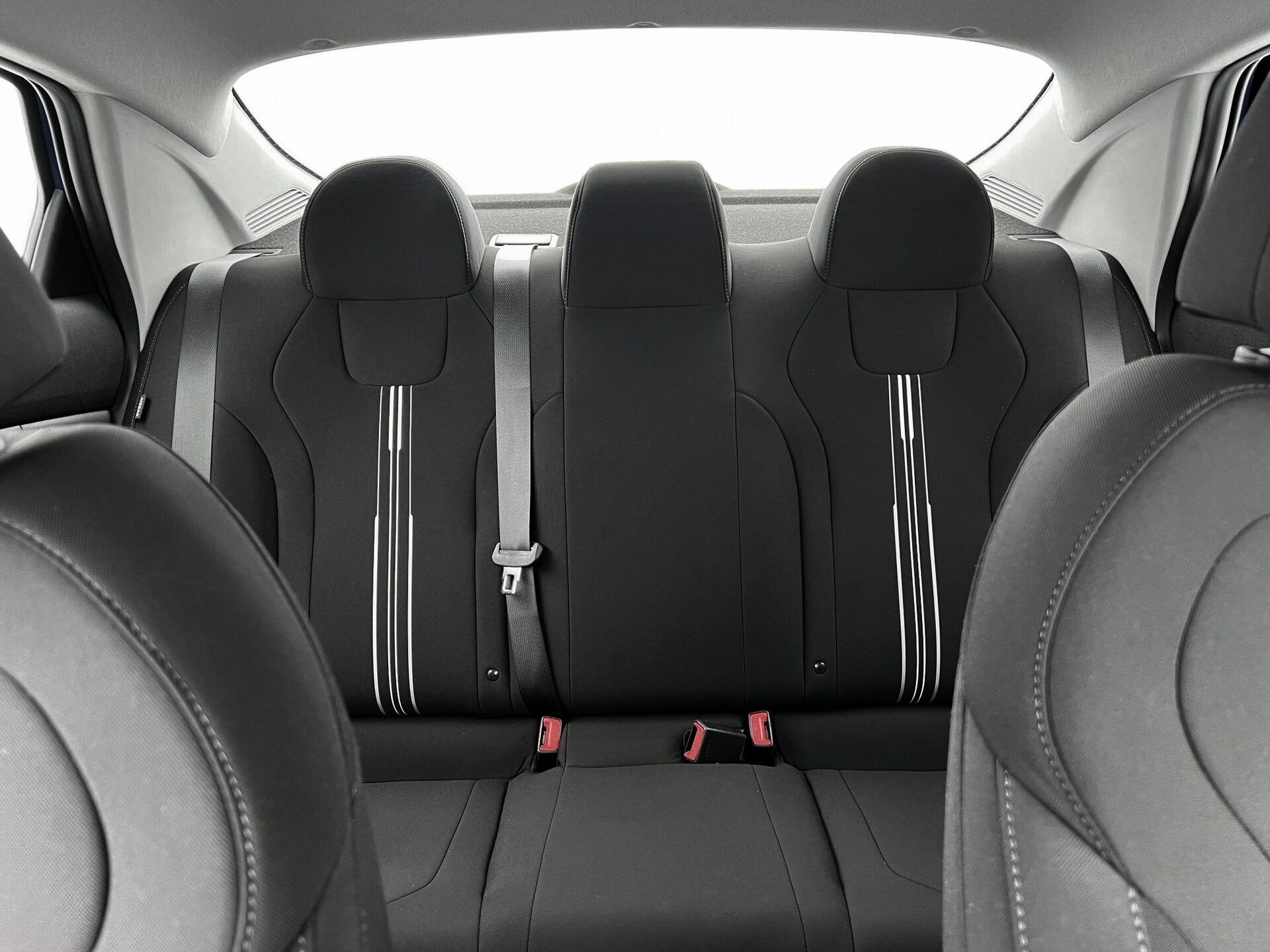 Thumbnail: 2025 Hyundai Elantra - 16