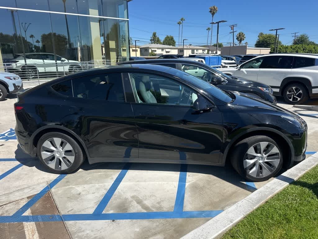 Thumbnail: 2021 Tesla Model Y - 4
