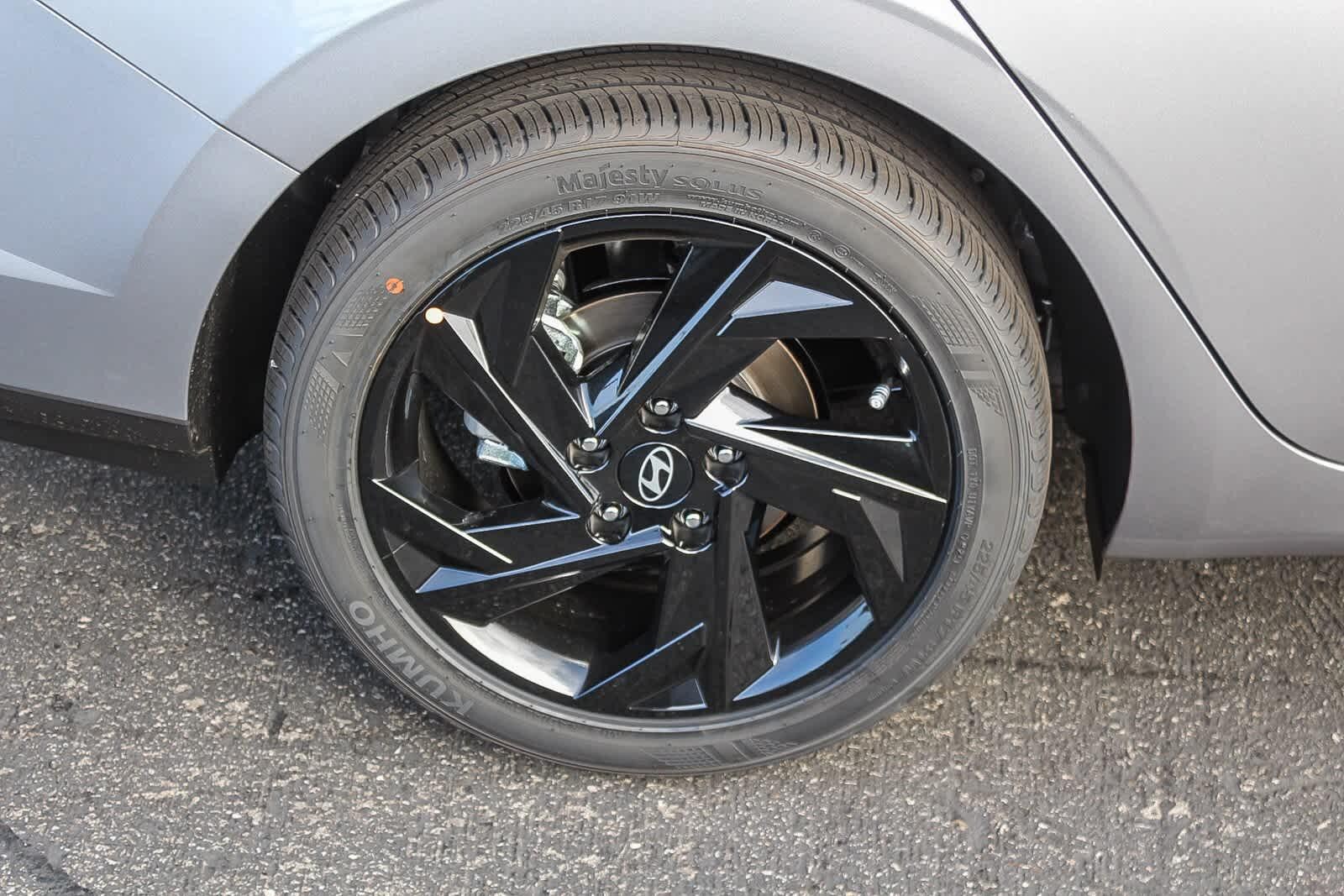 Thumbnail: 2026 Hyundai Elantra - 9