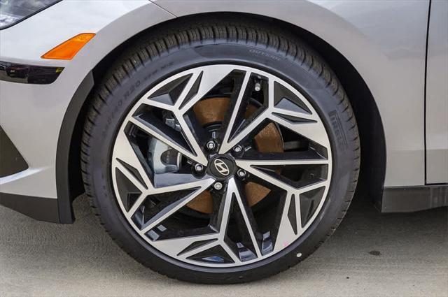 Thumbnail: 2025 Hyundai Ioniq 6 - 10