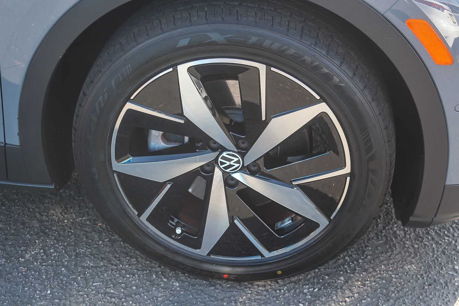 Thumbnail: 2023 Volkswagen ID.4 - 12