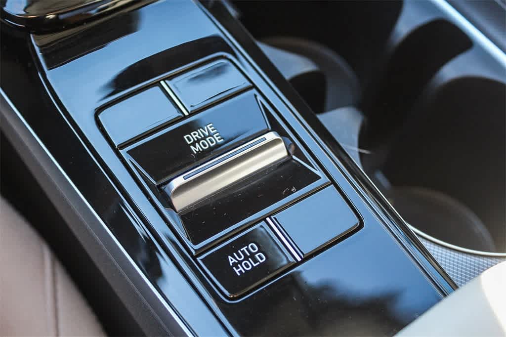 Thumbnail: 2023 Hyundai Sonata - 32