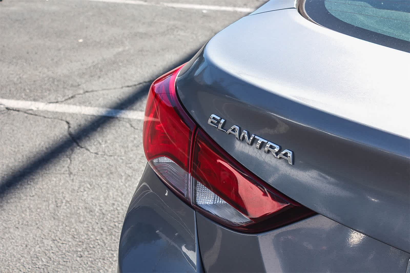 Thumbnail: 2014 Hyundai Elantra - 8