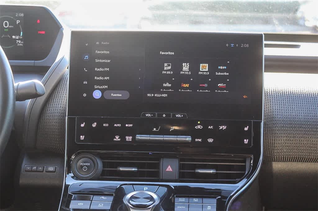 Thumbnail: 2023 Toyota bZ4X - 21