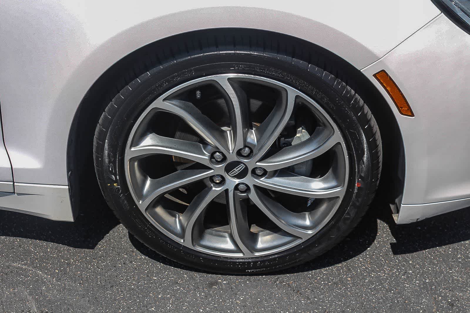 Thumbnail: 2019 Lincoln MKZ - 13